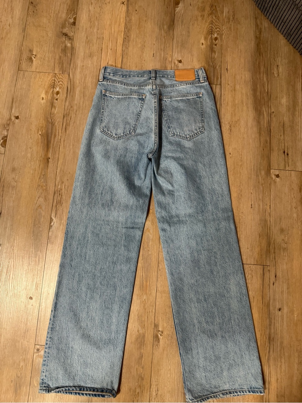 Aritzia The Farrah Jeans - Picture 2 of 3